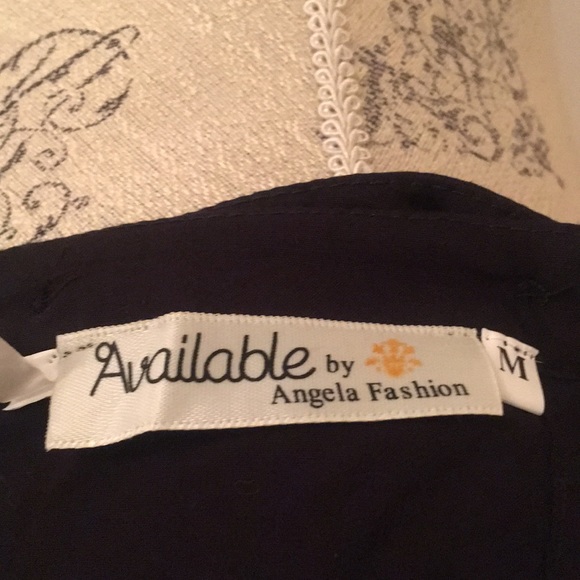 Black Boho Bell Embroidered flower 🌺 sleeves! - Picture 6 of 7